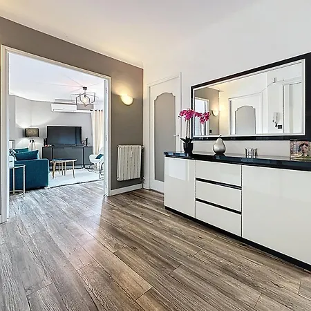 Beautiful 2 Bedroom 50m From Croisette 337 칸느